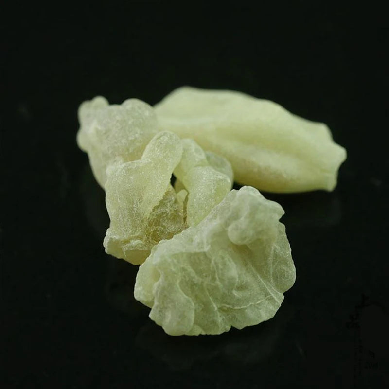 Omani Hojari Green Frankincense – Premium Boswellia Sacra Resin for Burning & Hydrosol