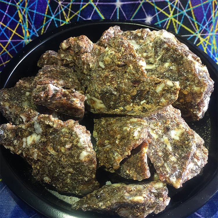 Natural Benzoin Resin Chunks – Purification Incense for Blessing & Peace