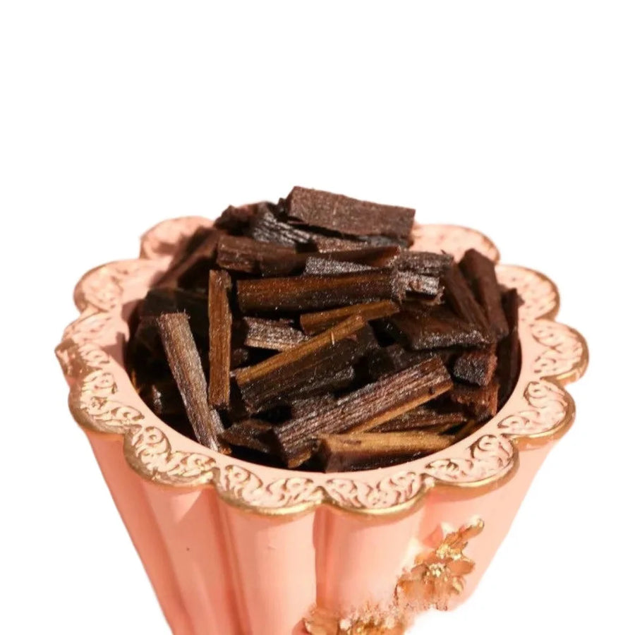 Oud-Infused Bakhoor – 160g Warm Woody Milky Arabian Incense Chips