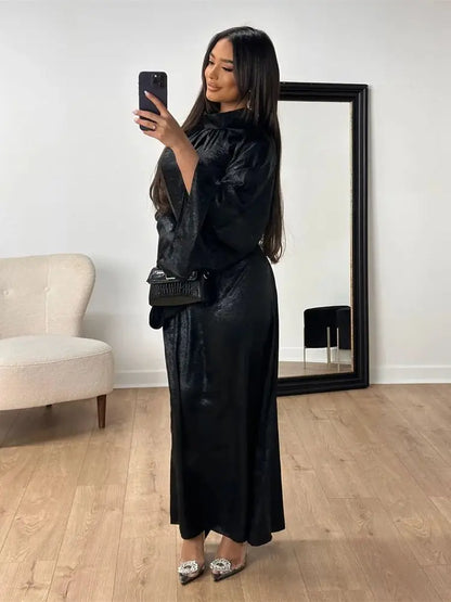Satin & Silk – The Luxury Dubai Abaya for the American Muslim Woman