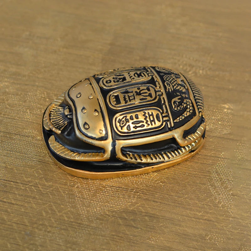 Scarab & Pyramid Resin Ornament – Creative Egyptian Desktop Decor & Souvenir Gift