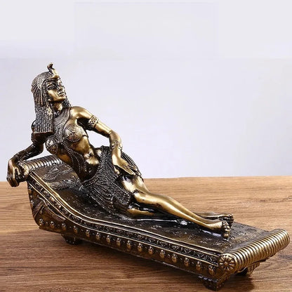 Cleopatra Retro Bronze Statue – Egyptian Pharaoh Sculpture for Shelf & Desk Decor