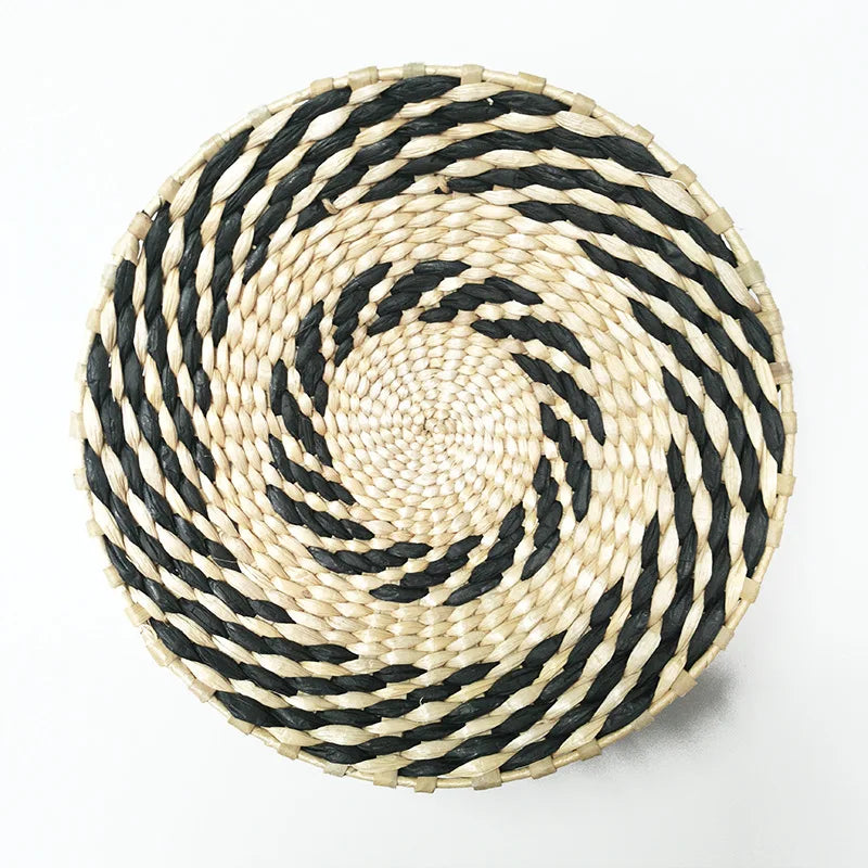 The Woven Plate – Straw Round Wall Tray & Fruit Basket