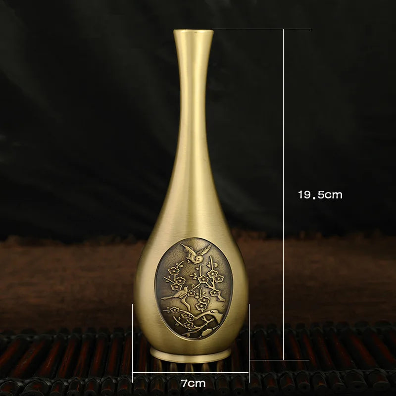 Engraved Gold Brass Vase – Metallic Centerpiece for Flowers & Home Decor