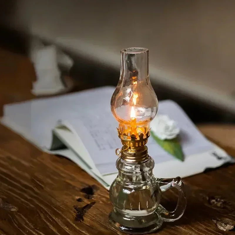 Retro Glass Oil Lamp – Windproof Kerosene Lantern, Vintage Home & Wedding Decor
