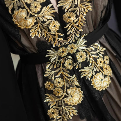 Dubai Dream – 2-Piece Embroidered Kimono Set for the Muslim Woman
