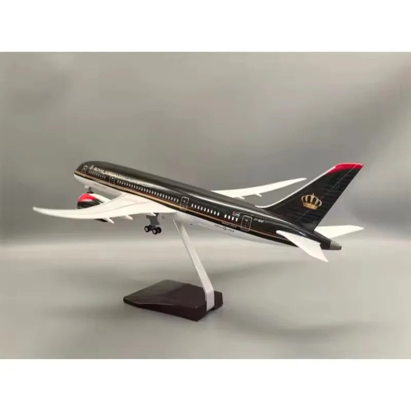 Royal Jordanian B787 Model 1:130 – Light & Wheel Diecast Resin Aircraft Display