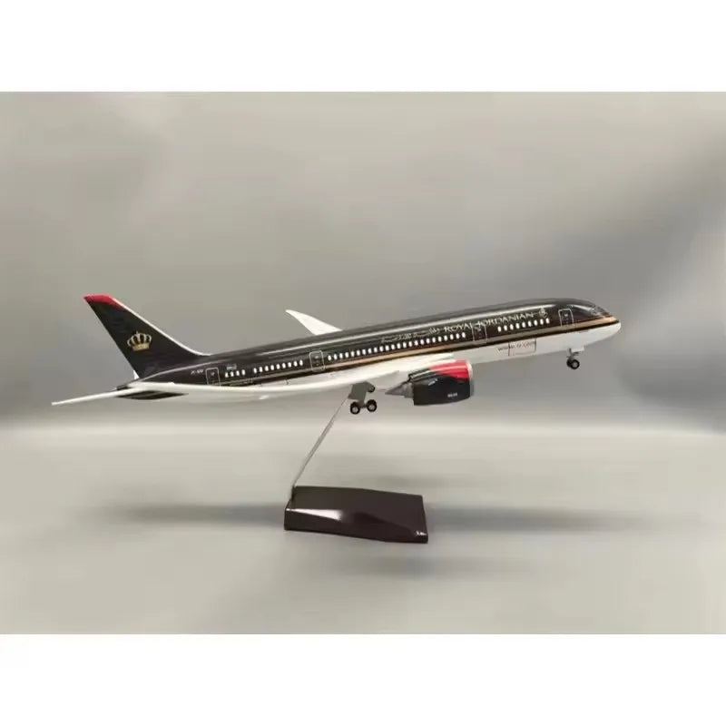 Royal Jordanian B787 Model 1:130 – Light & Wheel Diecast Resin Aircraft Display