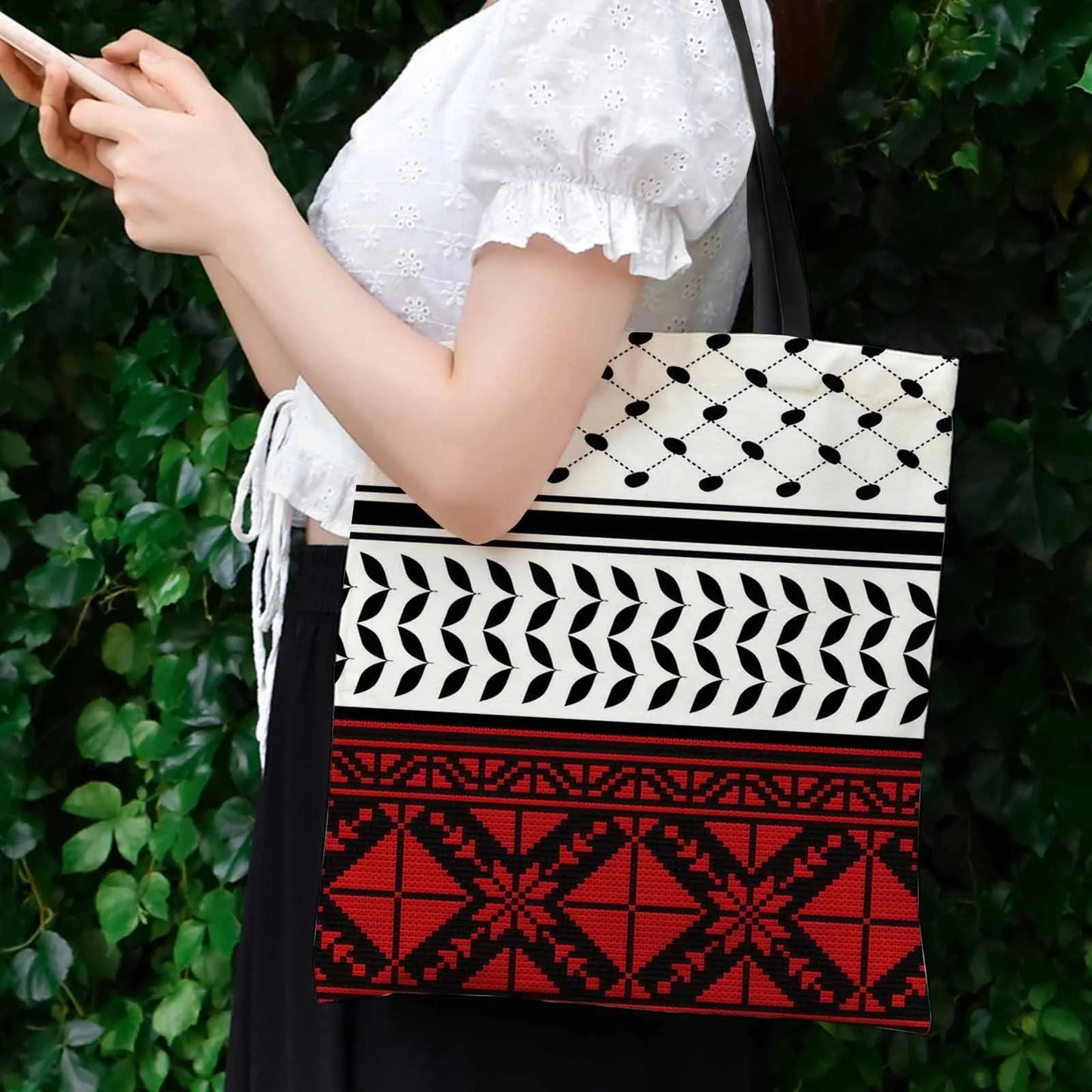 Red & Black Geometry – Traditional Pattern Large Capacity Tote