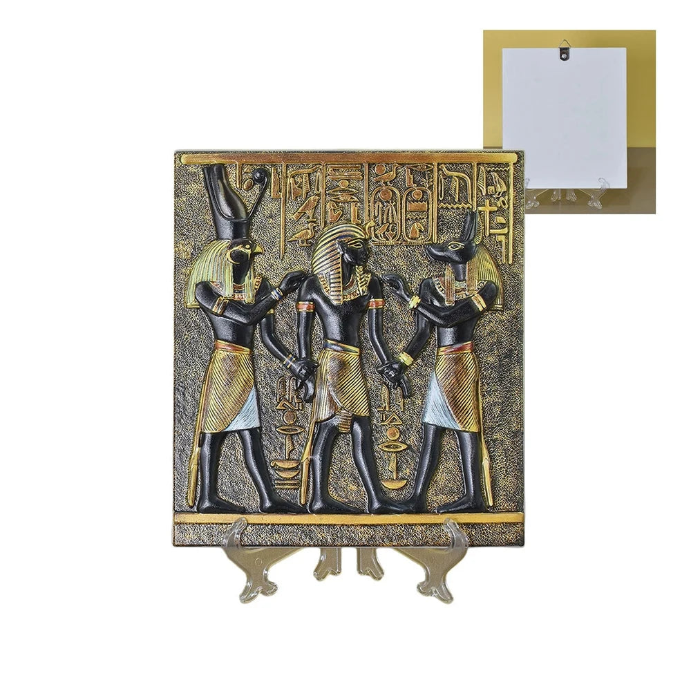 Pharaoh Circular Relief Plaque – 20cm Egyptian Pyramid Resin Desktop Decor