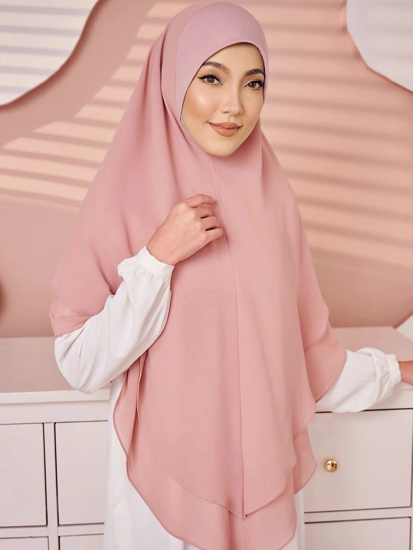 The Double-Layer Chiffon Instant Hijab – Effortless Elegance in Seconds
