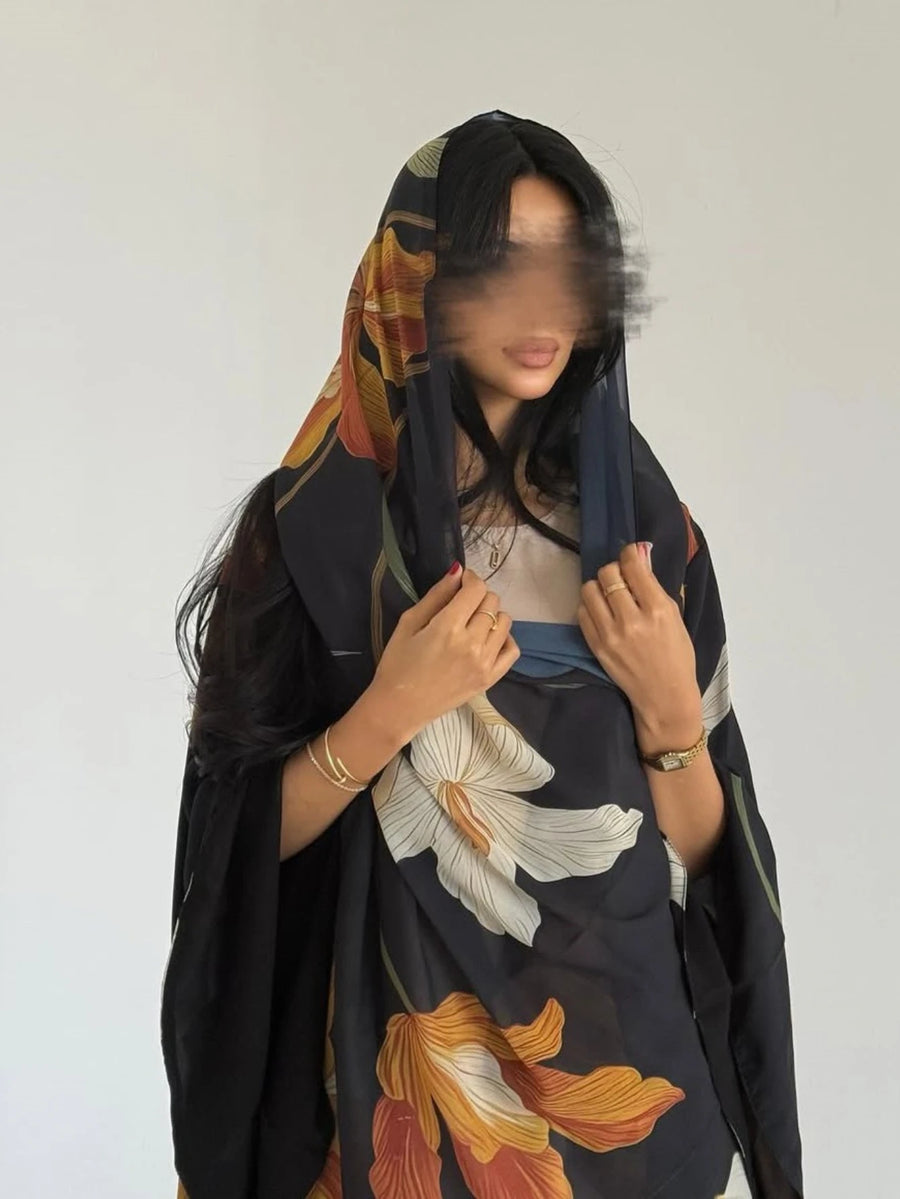 Eid Print – The Scarf Abaya for the Muslim Woman in America