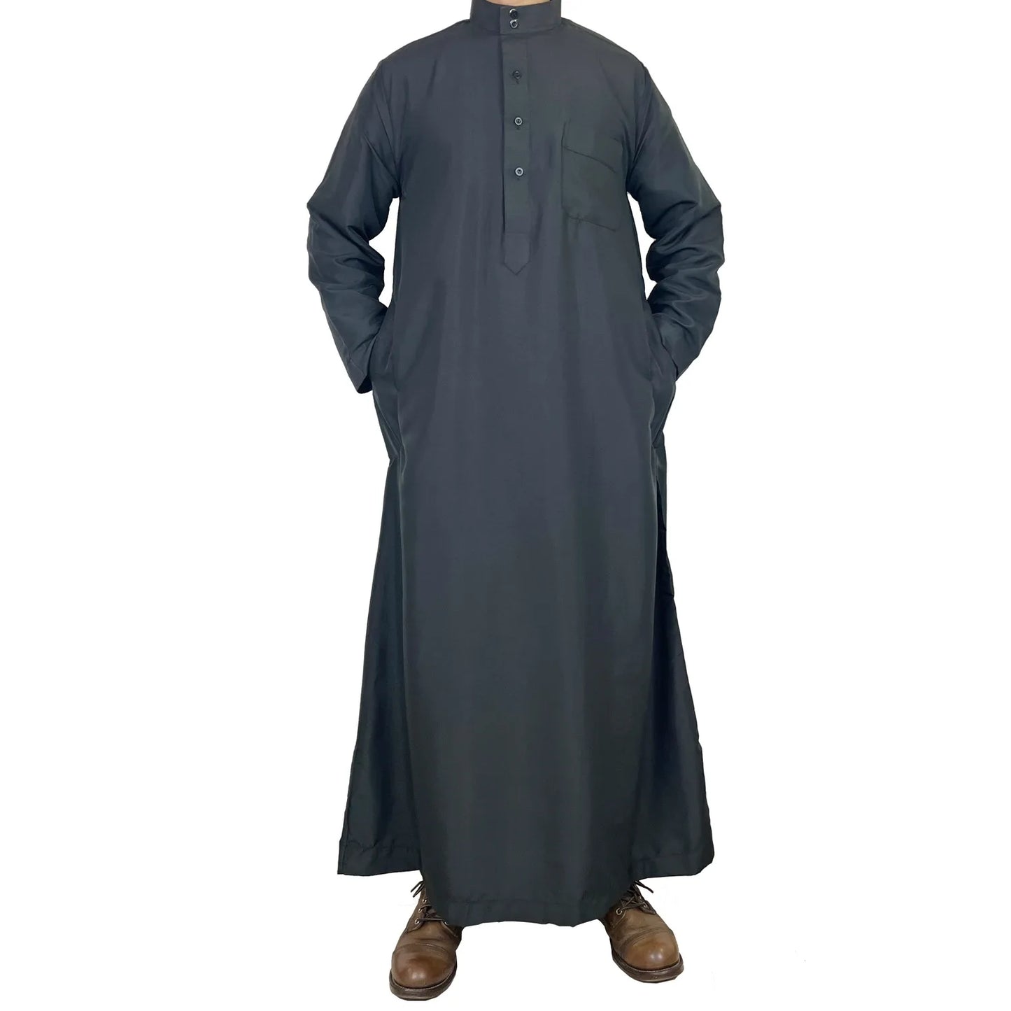 Polyester men's long robe, Qatar style stand collar robe, pocket design, Arabian and Middle Eastern men's clothing, available in
