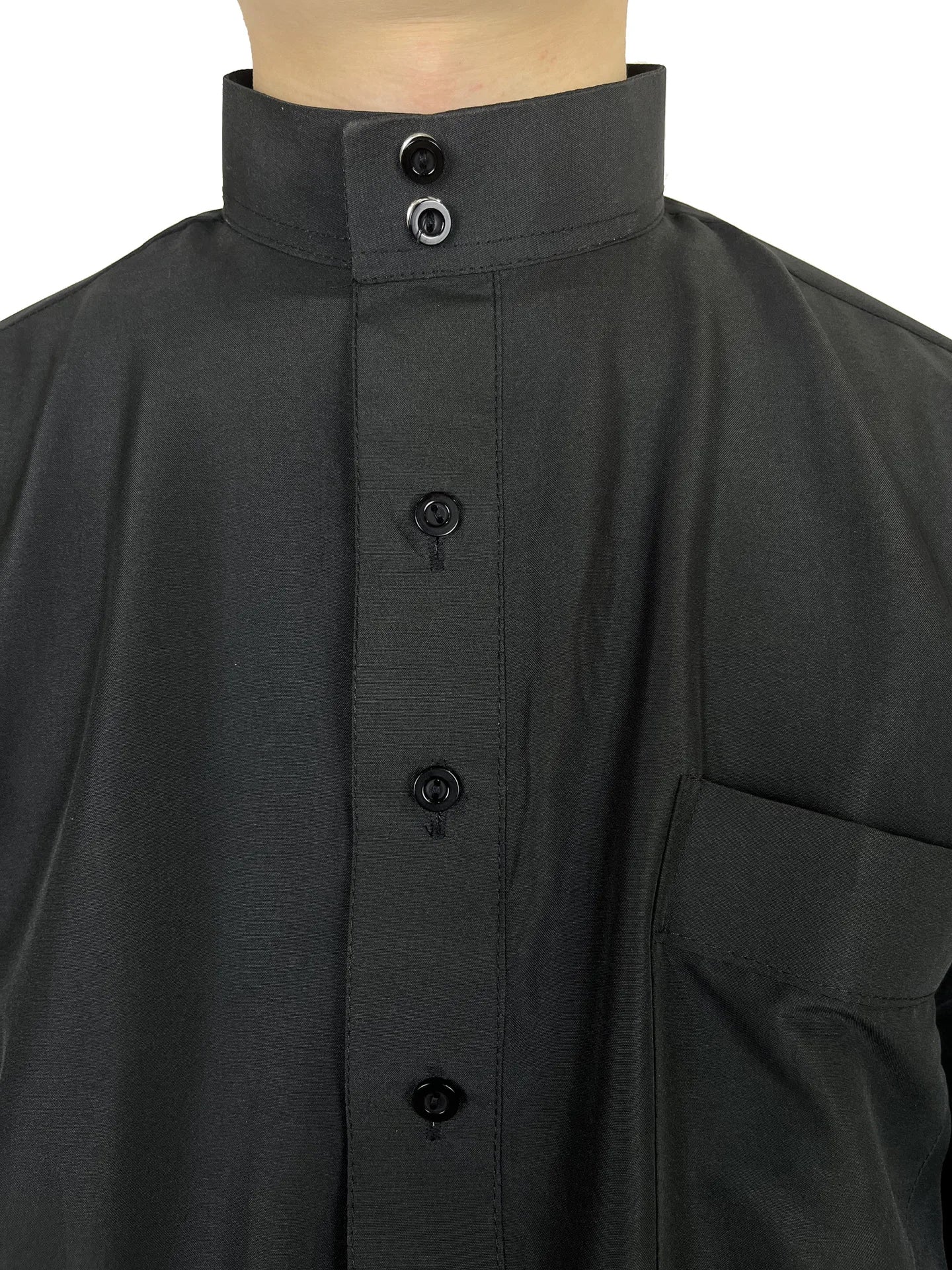 Polyester men's long robe, Qatar style stand collar robe, pocket design, Arabian and Middle Eastern men's clothing, available in