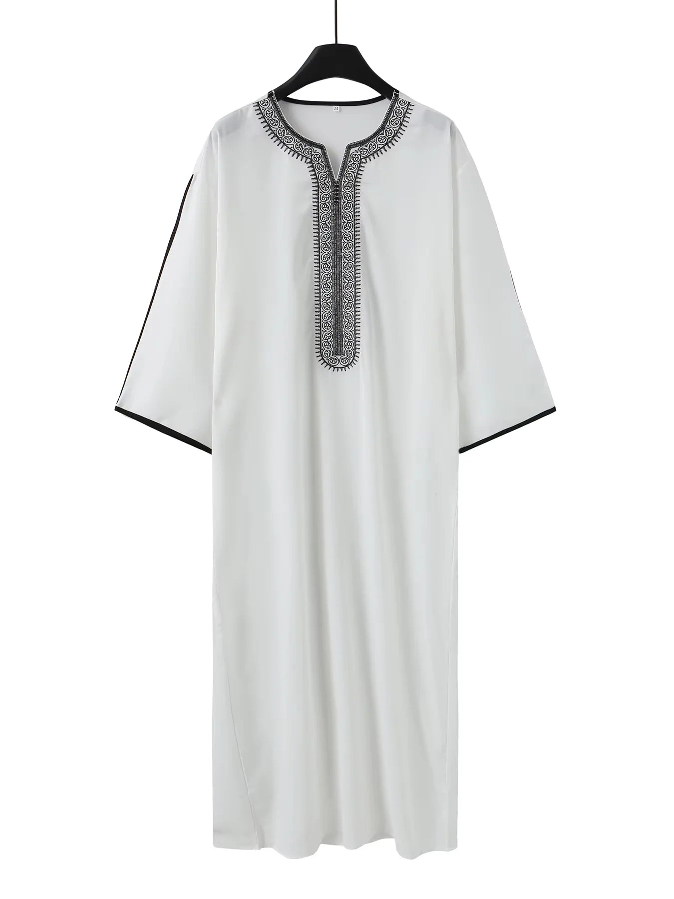 The Eid Kaftan – Luxurious Embroidered Moroccan Robe for the Blessed Morning