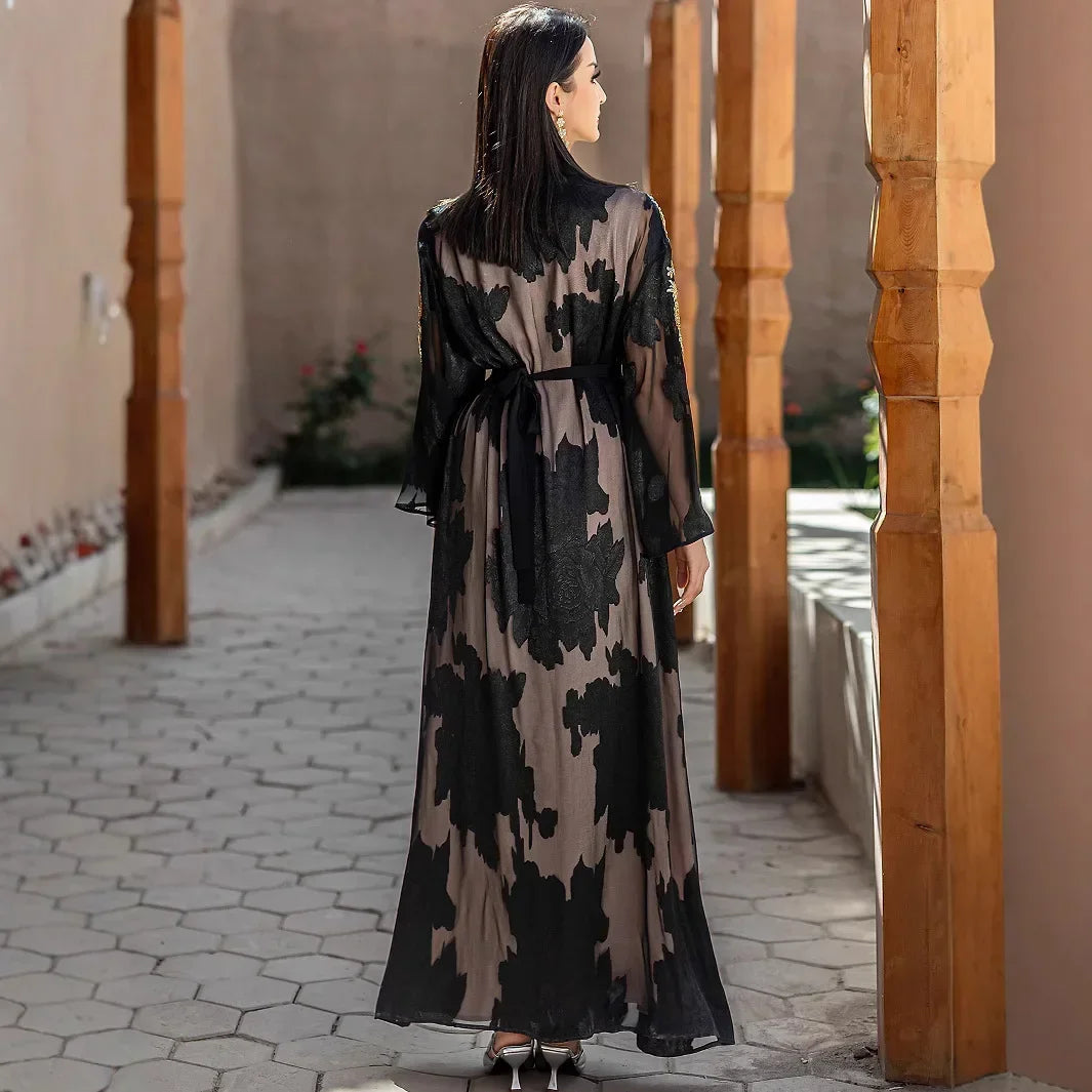 Dubai Dream – 2-Piece Embroidered Kimono Set for the Muslim Woman