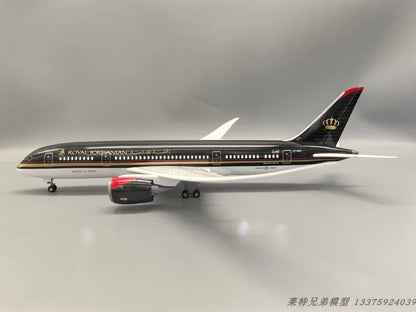 Royal Jordanian B787 Model 1:130 – Light & Wheel Diecast Resin Aircraft Display