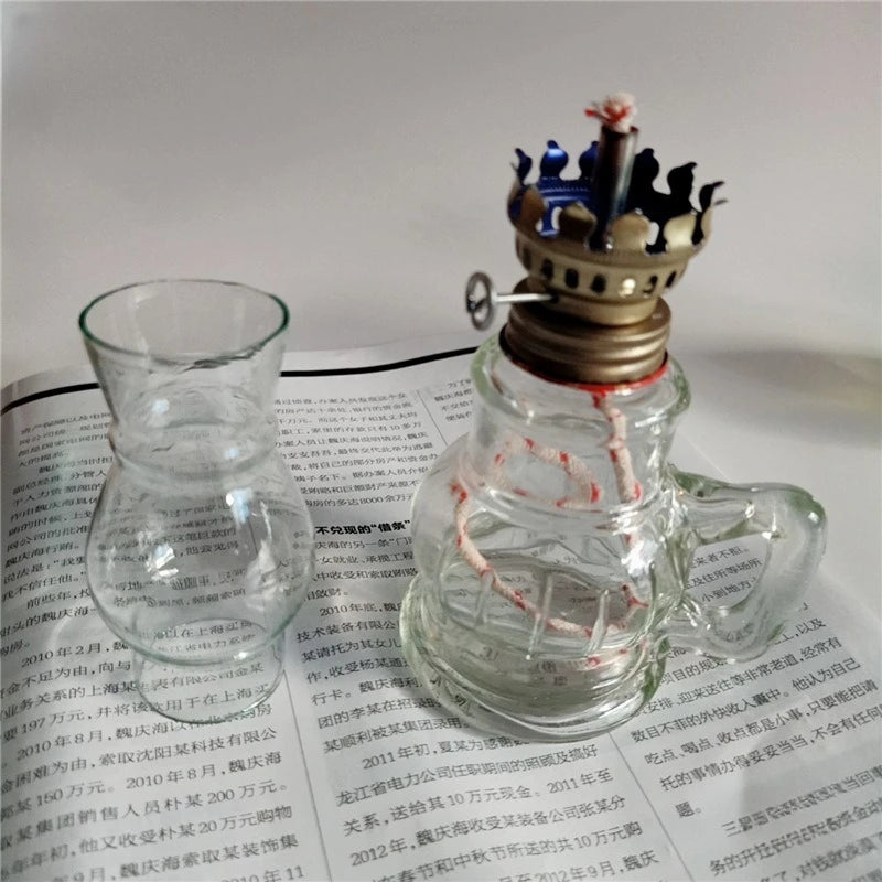Retro Glass Oil Lamp – Windproof Kerosene Lantern, Vintage Home & Wedding Decor