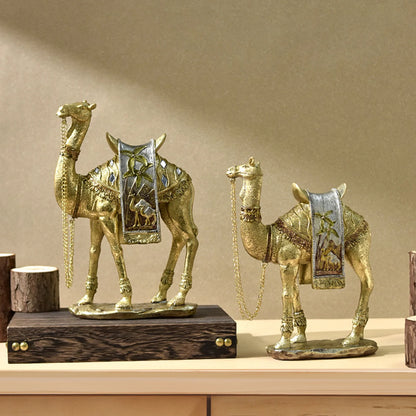 Modern Camel Resin Sculpture – Arabian Desert Figurine for Shelf & Desk Decor