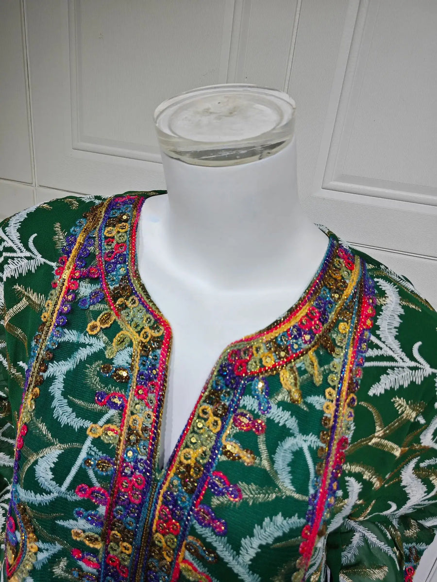 Zahraa II – The Embroidered Sleeve Kaftan for the Arab Woman in America