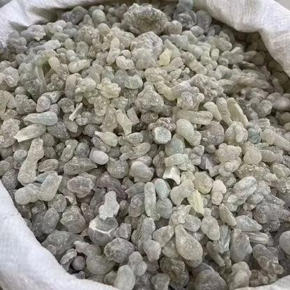 Oman Hojari – Premium Green Frankincense for Meditation & Home
