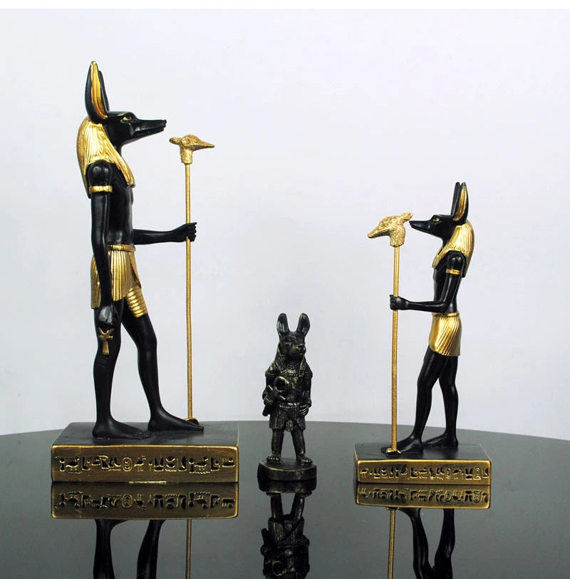 Anubis Resin Sculpture – Egyptian Jackal Guardian & Pyramid Decor