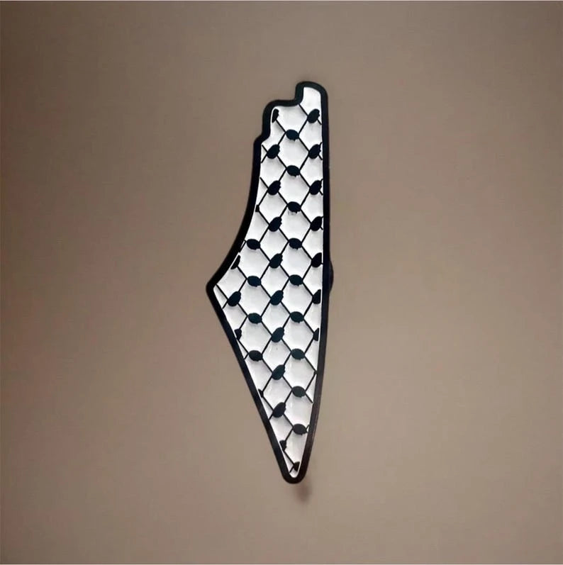Keffiyeh Map enamel Pin - A Timeless Symbol of Culture and Style