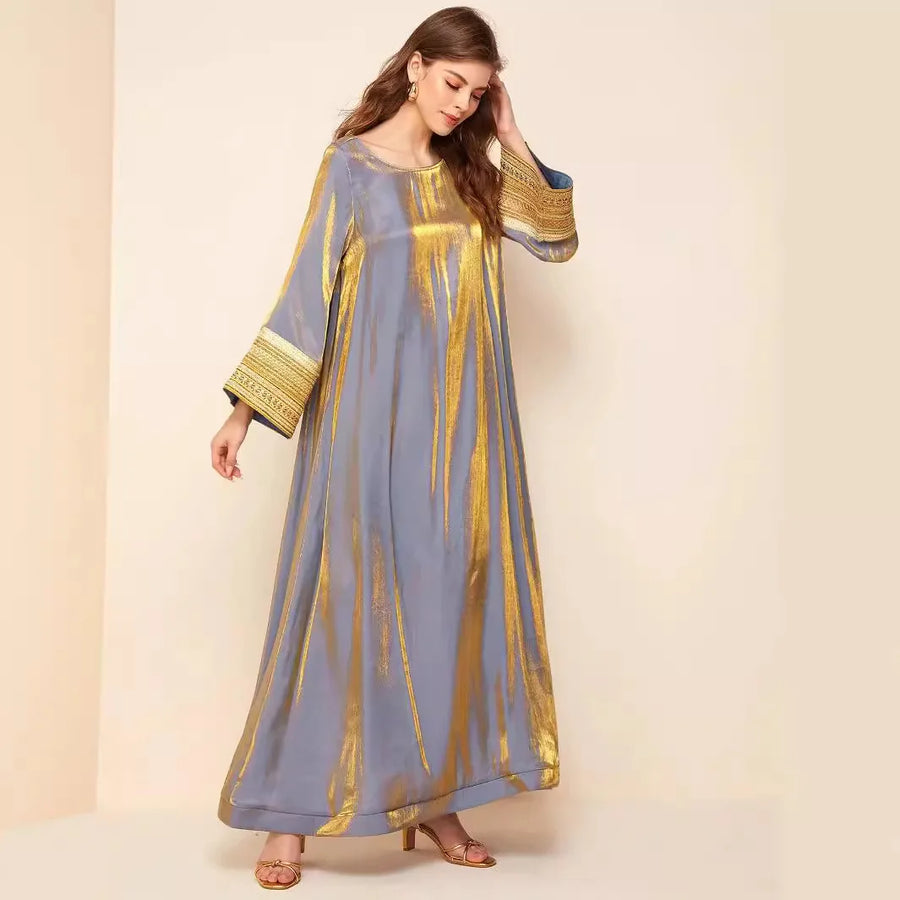 The Arab Long Robe – Saudi Elegance for the Muslim Woman in America