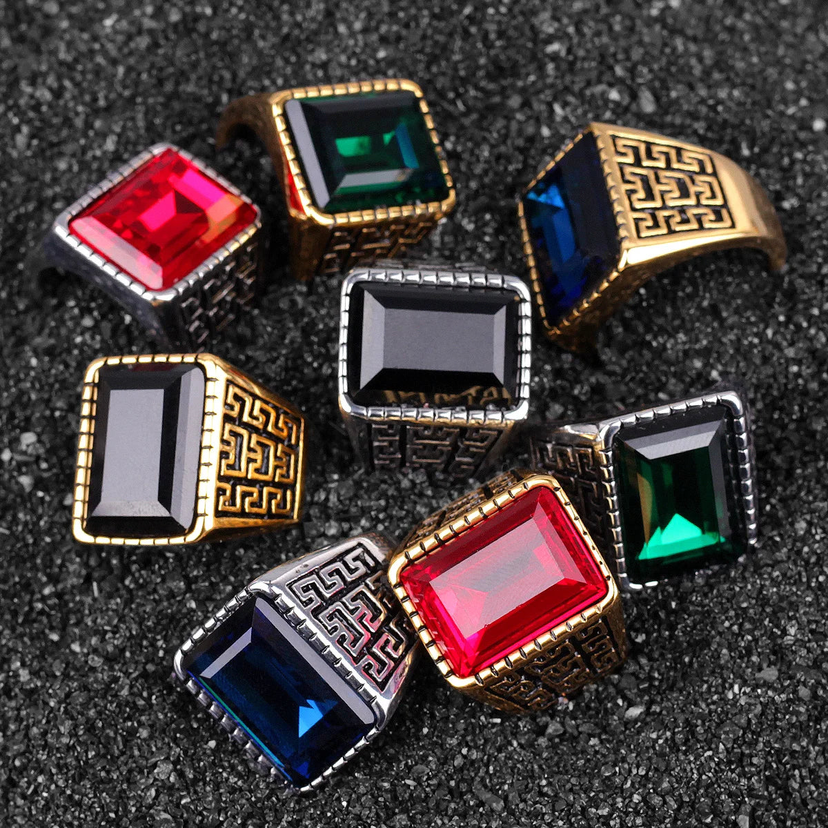Stainless Steel Mens Rings Gold Silver Color Red Blue Rhinestone Simple Luxury for Male Boy Jewelry Creativity Gift Wholesale