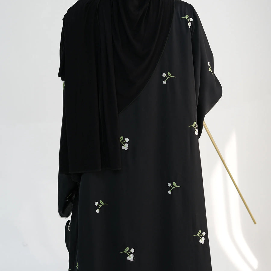 Eid Embroidered – The Cardigan Abaya for the Muslim Woman in America