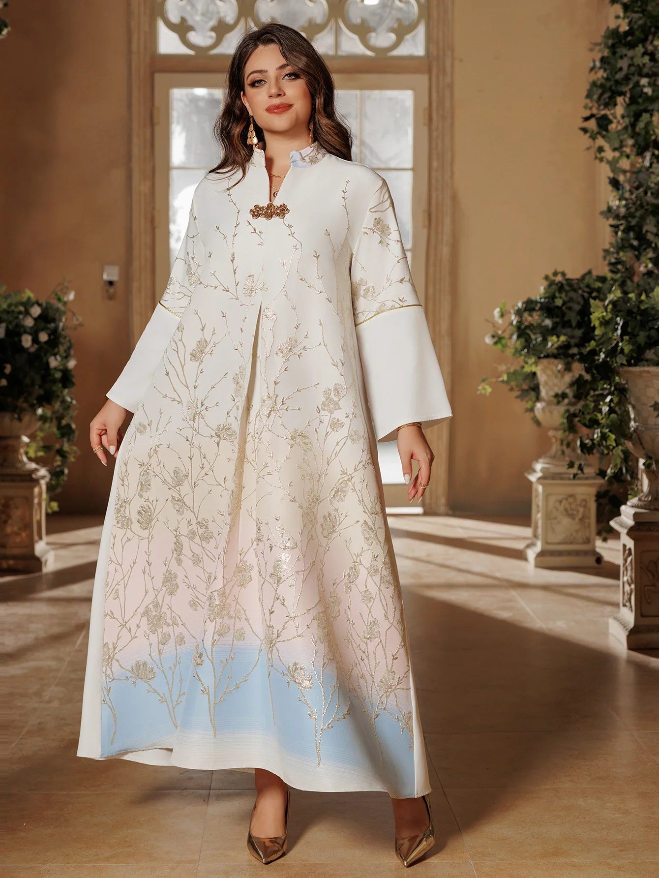 Gradient Grace – The Jacquard Homewear Kaftan for the Arab Woman in America