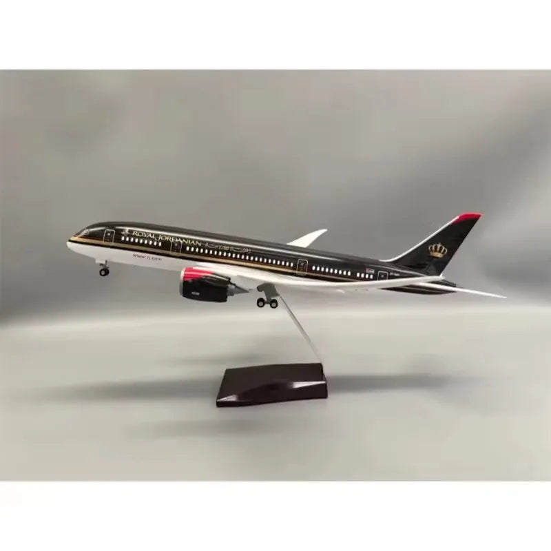 Royal Jordanian B787 Model 1:130 – Light & Wheel Diecast Resin Aircraft Display