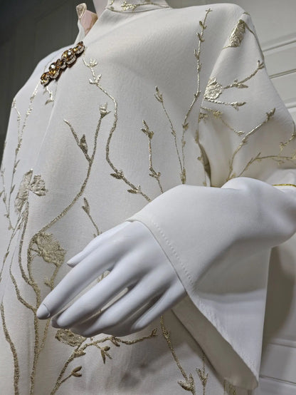 Gradient Grace – The Jacquard Homewear Kaftan for the Arab Woman in America