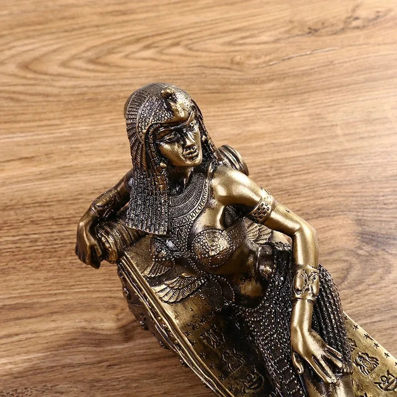 Cleopatra Retro Bronze Statue – Egyptian Pharaoh Sculpture for Shelf & Desk Decor