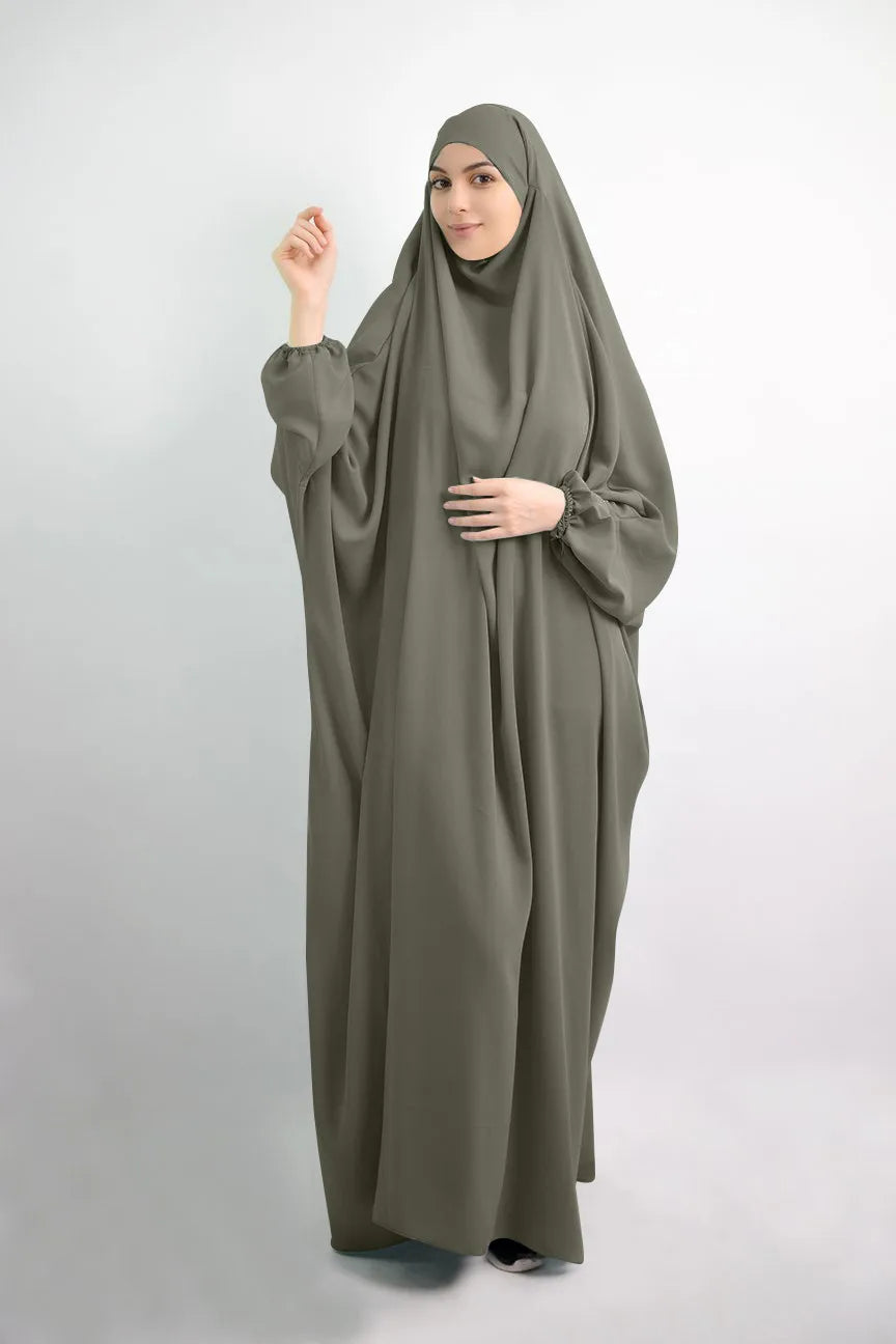 The Breathable Hijab & Abaya Set – Turkish Modesty for the Muslim Woman in America