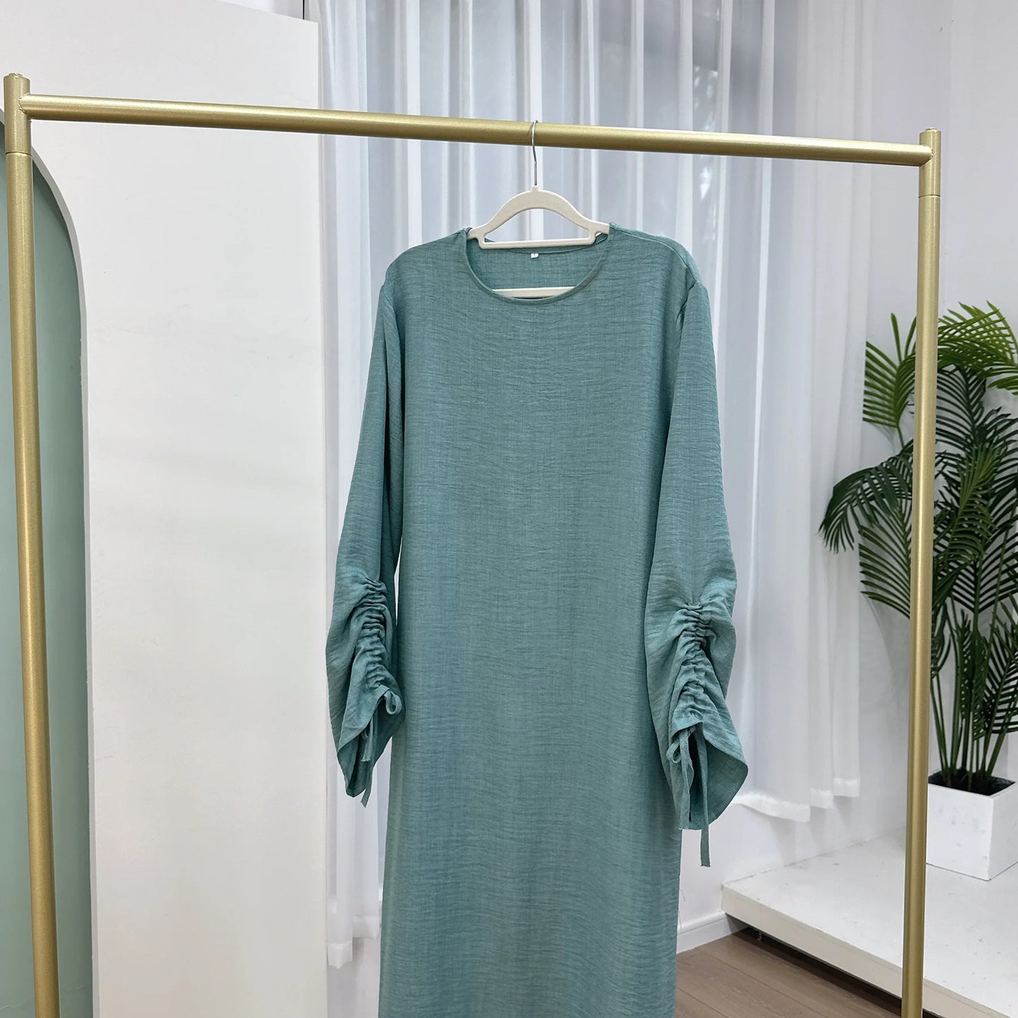 The Dubai Plain Abaya – Modest Elegance for Every Occasion