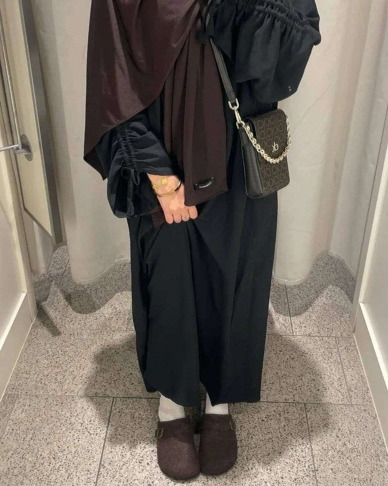 The Dubai Plain Abaya – Modest Elegance for Every Occasion