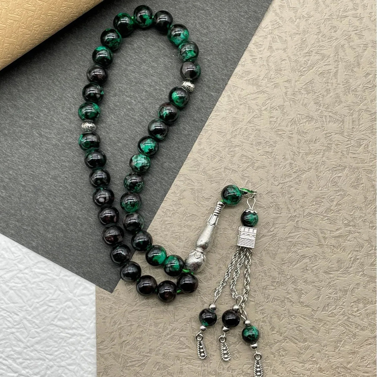 Muslim Prayer Beads for Men, 33pcs 10mm Beads with Kaaba Tassel, Ramadan Misbaha Tasbih Zikr Bracelet