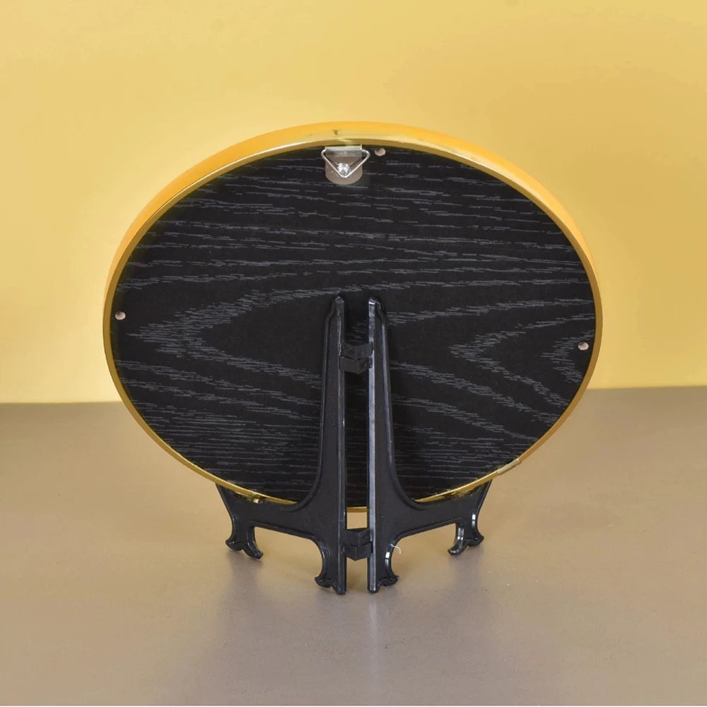 Pharaoh Circular Relief Plaque – 20cm Egyptian Pyramid Resin Desktop Decor