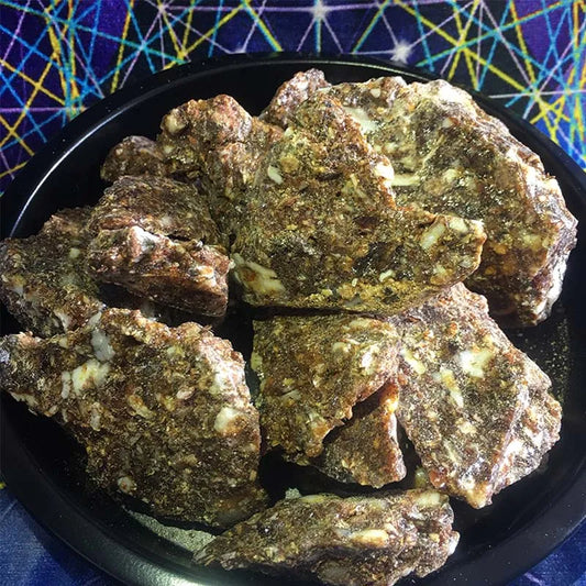 Natural Benzoin Resin Chunks – Purification Incense for Blessing & Peace