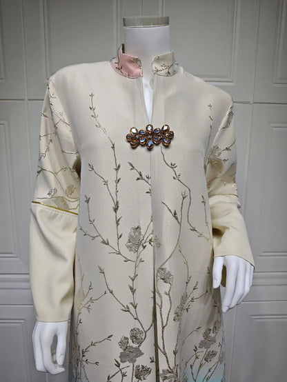 Gradient Grace – The Jacquard Homewear Kaftan for the Arab Woman in America