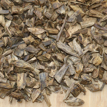 Kynam Agarwood Chips – 50g Qi Nan Scented Sachet for Home Decor & Relaxation