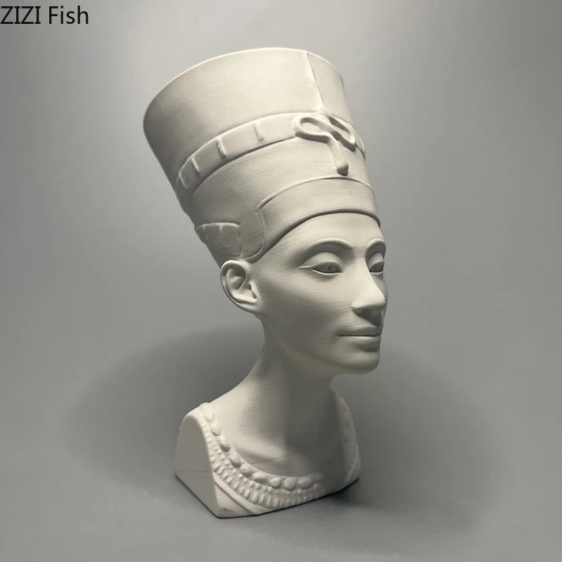 Nefertiti Plaster Bust – Ancient Egyptian Queen Sculpture for Desk & Room Decor