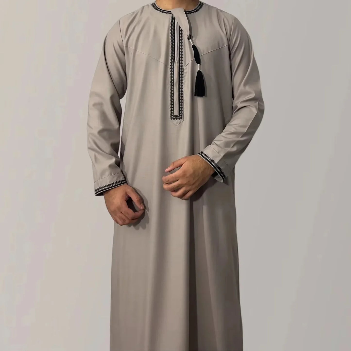 Eid Ramadan Muslim Men Long Robe Round Neck Embroidered Oman Dubai Arabian Saudi Male Jubba Thobe Adults Abayas Islamic Kamis