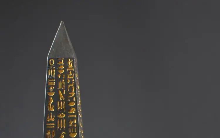 Gold-Plated Egyptian Obelisk – Resin Hieroglyphic Monument, Ancient Civilization Decor