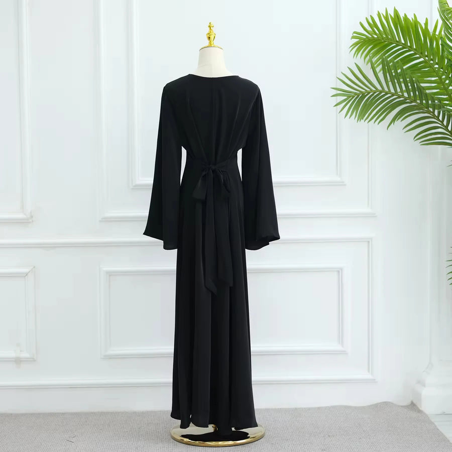 Zahraa Nida – The Premium Wide Sleeve Abaya for the Muslim Woman in America