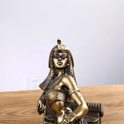 Cleopatra Retro Bronze Statue – Egyptian Pharaoh Sculpture for Shelf & Desk Decor