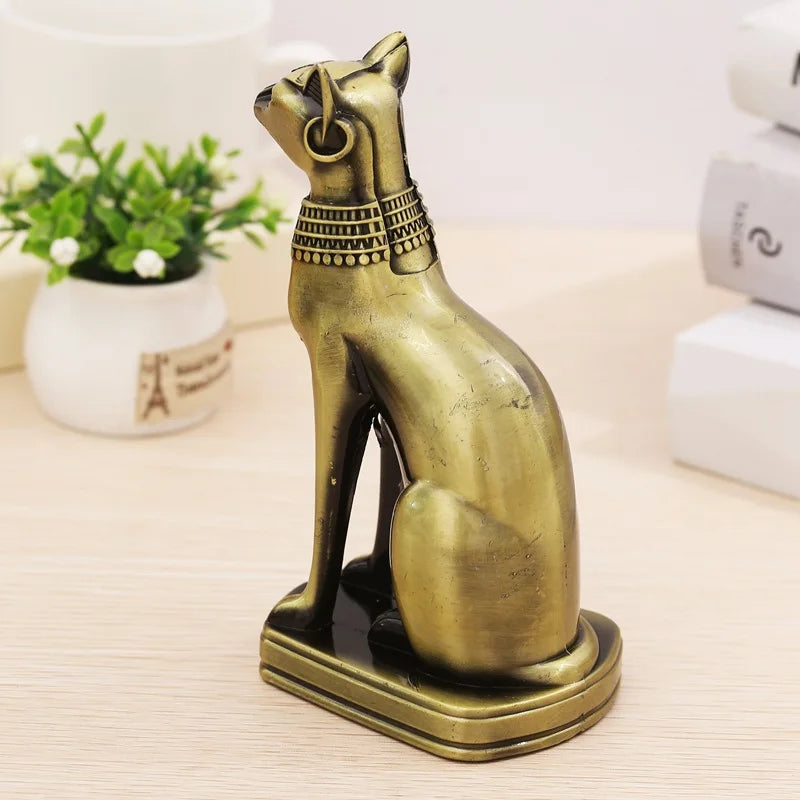 Vintage Metal Egyptian Cat Statue – Retro Bastet Decor for Home & Wine Cabinet