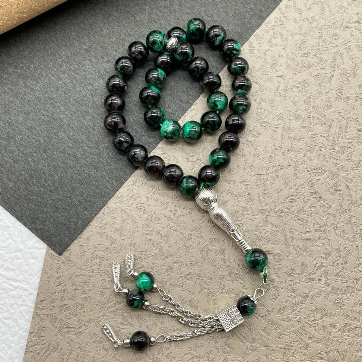 Muslim Prayer Beads for Men, 33pcs 10mm Beads with Kaaba Tassel, Ramadan Misbaha Tasbih Zikr Bracelet