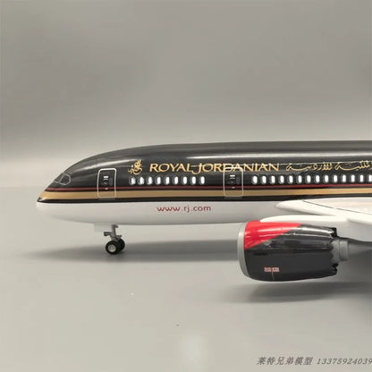 Royal Jordanian B787 Model 1:130 – Light & Wheel Diecast Resin Aircraft Display